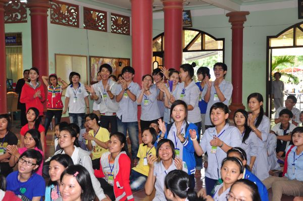 Tưng Bừng Đêm Cống Hiến Văn Nghệ Và Duyên Dáng Áo Lam Tại Khóa Tu Mùa Hè – Bình Định