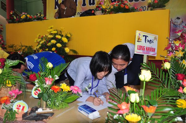 Tưng Bừng Đêm Cống Hiến Văn Nghệ Và Duyên Dáng Áo Lam Tại Khóa Tu Mùa Hè – Bình Định