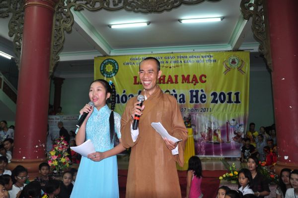 Tưng Bừng Đêm Cống Hiến Văn Nghệ Và Duyên Dáng Áo Lam Tại Khóa Tu Mùa Hè – Bình Định