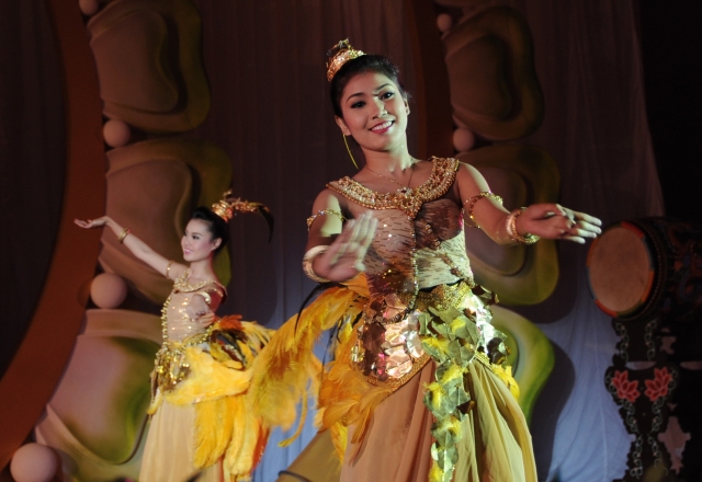 Chùm ảnh: Biểu diễn nghệ thuật chào mừng Đại lễ Vesak tại Thái Lan