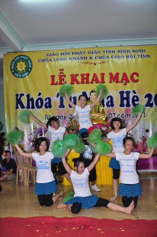 Tưng Bừng Đêm Cống Hiến Văn Nghệ Và Duyên Dáng Áo Lam Tại Khóa Tu Mùa Hè – Bình Định