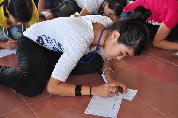 Vui Nhộn Các Trò Chơi Dân Gian Tại Khóa Tu Mùa Hè Bình Định