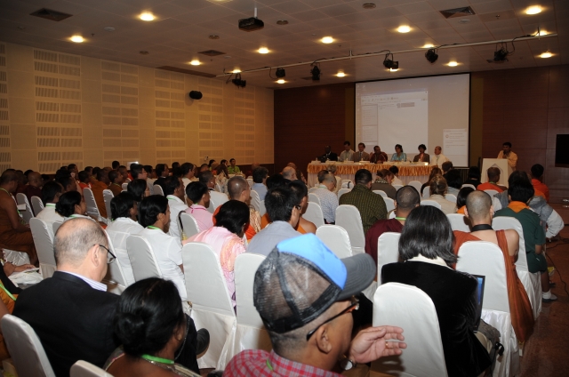 Chùm ảnh: Các hoạt động của Đại lễ Vesak tại Thái Lan ngày 13-05-2011