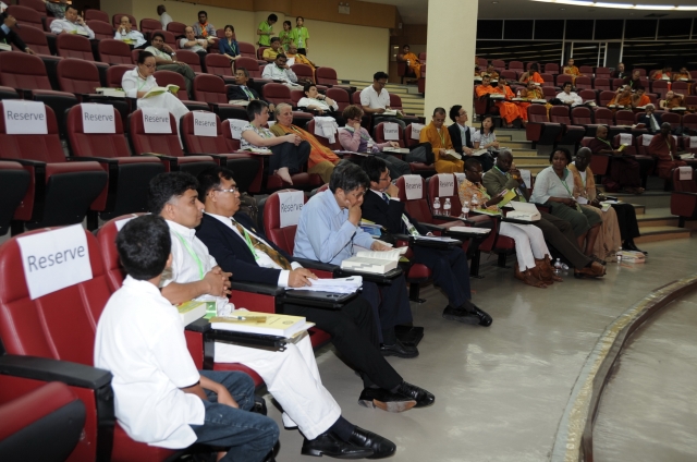 Chùm ảnh: Các hoạt động của Đại lễ Vesak tại Thái Lan ngày 13-05-2011