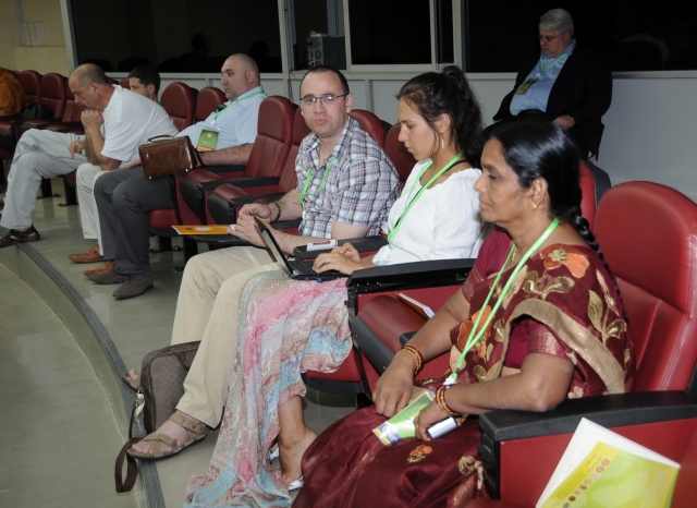 Chùm ảnh: Các hoạt động của Đại lễ Vesak tại Thái Lan ngày 13-05-2011