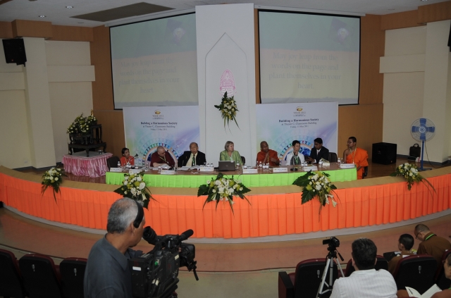 Chùm ảnh: Các hoạt động của Đại lễ Vesak tại Thái Lan ngày 13-05-2011