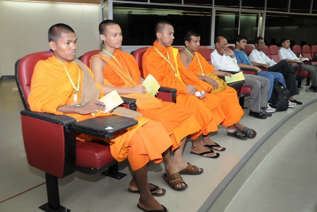 Chùm ảnh: Các hoạt động của Đại lễ Vesak tại Thái Lan ngày 13-05-2011