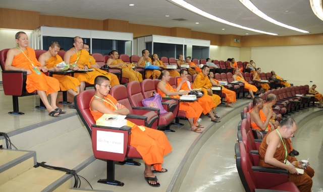 Chùm ảnh: Các hoạt động của Đại lễ Vesak tại Thái Lan ngày 13-05-2011