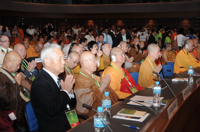 Chùm ảnh: Ngày làm việc cuối cùng của Đại lễ Vesak tại Thái Lan
