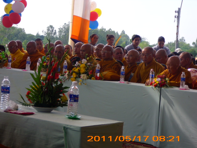 Chùm ảnh: Đại lễ Phật đản 2011 - PL. 2555 tại tỉnh Vĩnh Long