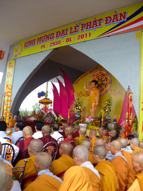 Chùm ảnh: Đại lễ Phật đản 2011 - PL. 2555 tại tỉnh Vĩnh Long