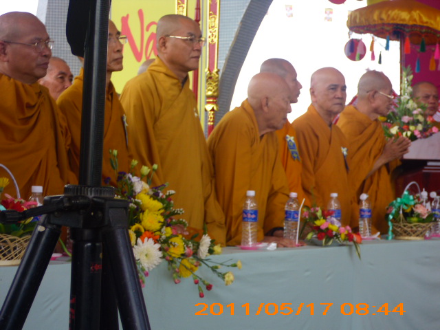 Chùm ảnh: Đại lễ Phật đản 2011 - PL. 2555 tại tỉnh Vĩnh Long