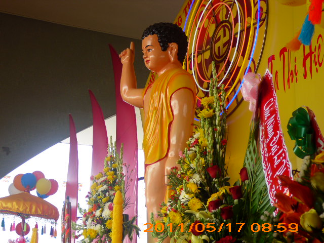 Chùm ảnh: Đại lễ Phật đản 2011 - PL. 2555 tại tỉnh Vĩnh Long