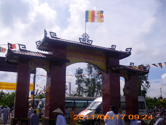 Chùm ảnh: Đại lễ Phật đản 2011 - PL. 2555 tại tỉnh Vĩnh Long