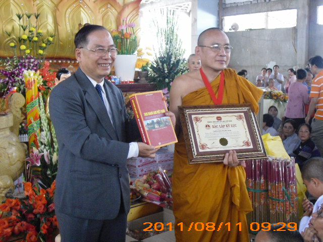 Ký sự nhanh: Đại lễ Vu Lan và trao tặng kỷ lục tại thiền viện Phước Sơn - Đồng Nai