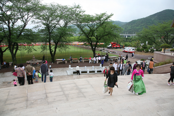 Hình ảnh Lễ Tắm Phật Chùa Hoằng Pháp, Hàn Quốc