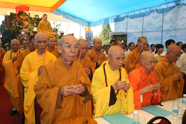 Huế: Trung ương Giáo hội tưởng niệm và cầu siêu anh linh liệt sĩ tại Thiền viện Hương Vân