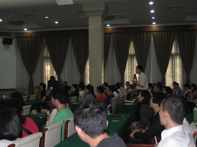 Buổi nói chuyện của Hòa Thượng Tinh Vân tại Trường ĐH Trung Sơn