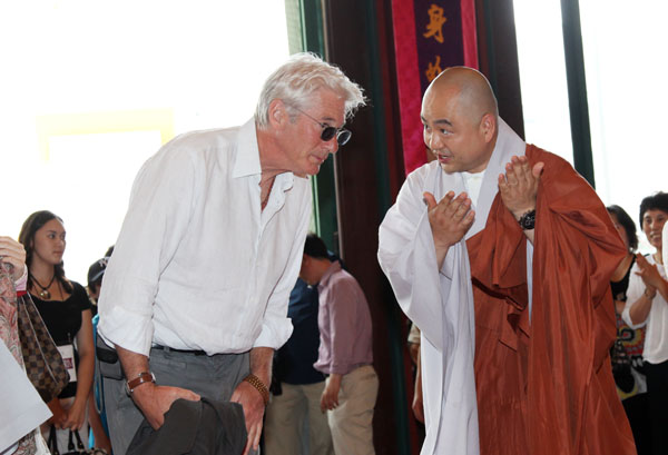Phật tử Richard Gere rất vui mừng với thời gian tại Hàn Quốc