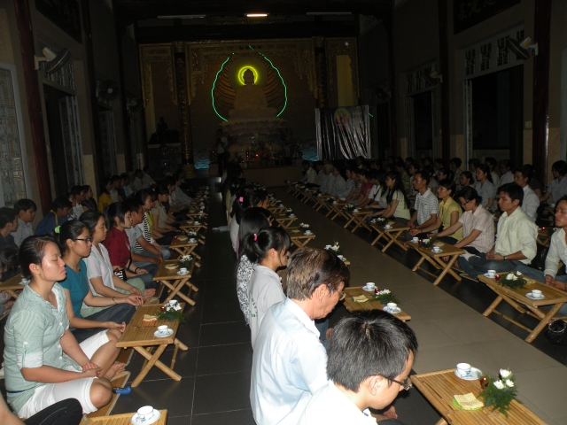 Tưng bừng mừng khánh đản 2555