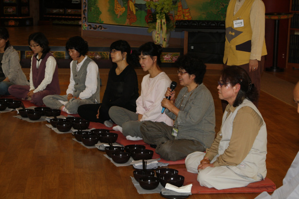 Hình ảnh Bố tát chùa Hoằng Pháp, Hàn Quốc