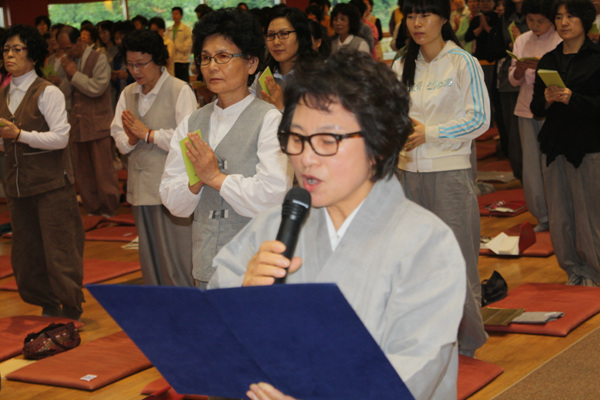 Hình ảnh Bố tát chùa Hoằng Pháp, Hàn Quốc