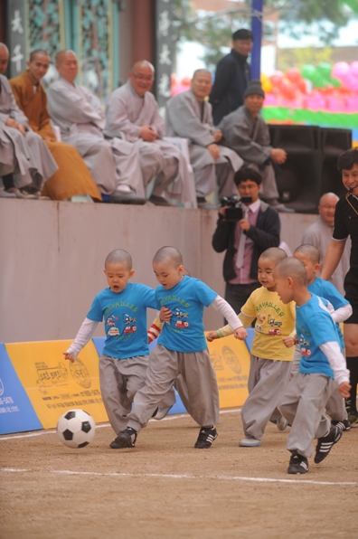 Phật giáo Hàn Quốc : Giải bóng đá chào mừng Phật Đản PL. 2555