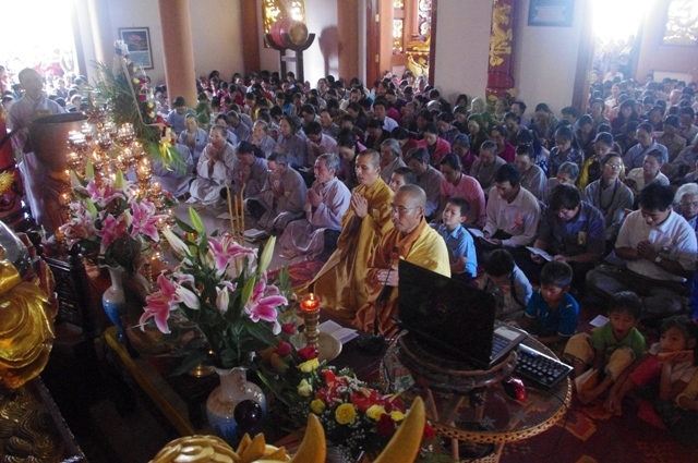 Hình Ảnh Lễ Vu Lan Tại Chùa Bửu Minh