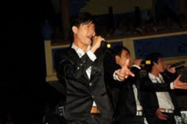 Mẹ và quê hương