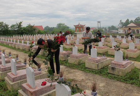 Nghệ An: Đại lễ cầu siêu cho các anh hùng liệt sỹ tại nghĩa trang Việt - Lào