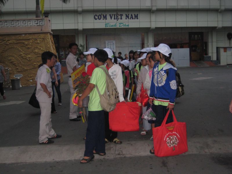 Hội trại Tuổi trẻ &amp; Cuộc sống lần IV chào đón trại sinh tại KDLVH Suối Tiên