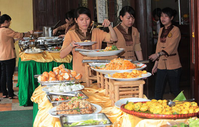 Lễ chùa ngày rằm