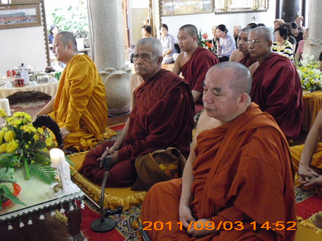 Chùa Phổ Minh tiếp đón HT Tăng thống Bangladesh và HT Hiệu trưởng trường Đại Học Mahachulalongkornrajavijjalaya Thái Lan