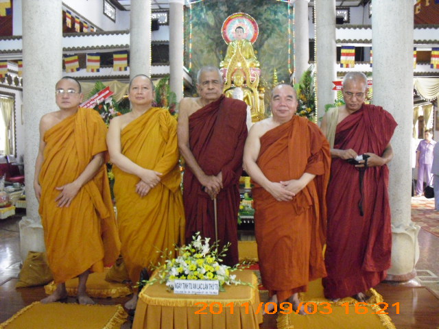 Chùa Phổ Minh tiếp đón HT Tăng thống Bangladesh và HT Hiệu trưởng trường Đại Học Mahachulalongkornrajavijjalaya Thái Lan