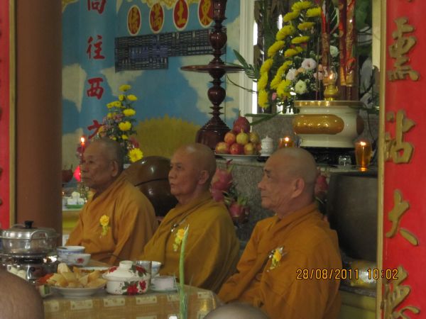 BRVT: Đại lễ Vu Lan – dâng cúng pháp Bảo, pháp Y tại chùa Từ Hiếu