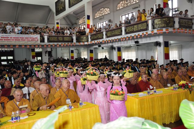 TP. HCM: Lễ tốt nghiệp cử nhân Phật học khóa VII và khai giảng khóa IX, Học viện PGVN tại TP. HCM