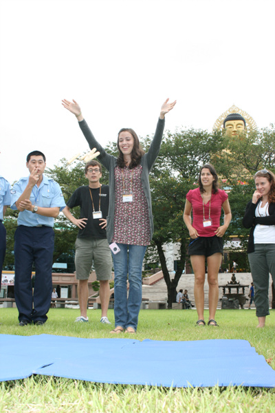 Chùa Hoằng Pháp, Hàn Quốc & tổ chức sự kiện văn hóa cho khách ngoại quốc