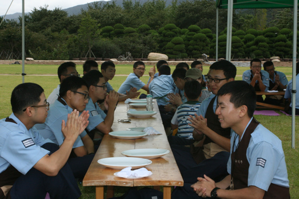 Chùa Hoằng Pháp, Hàn Quốc & tổ chức sự kiện văn hóa cho khách ngoại quốc