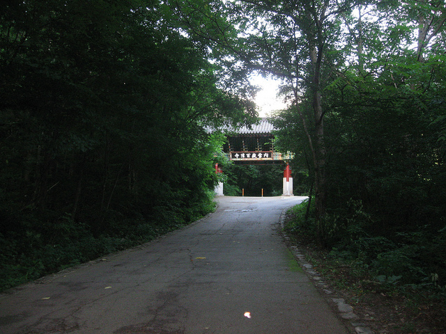 Bách Đàm Cổ Tự