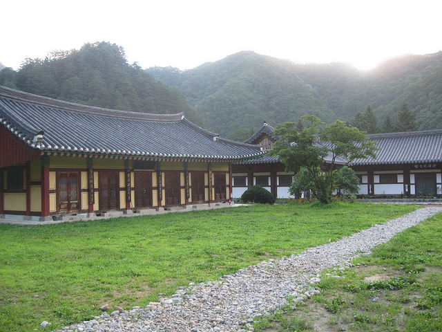 Bách Đàm Cổ Tự