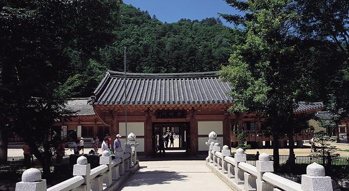 Bách Đàm Cổ Tự