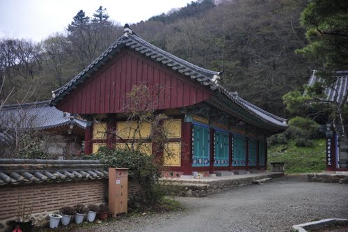 Bạch Dương Cổ Tự (백양사 -白羊寺) với núi rừng đẹp