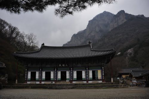 Bạch Dương Cổ Tự (백양사 -白羊寺) với núi rừng đẹp