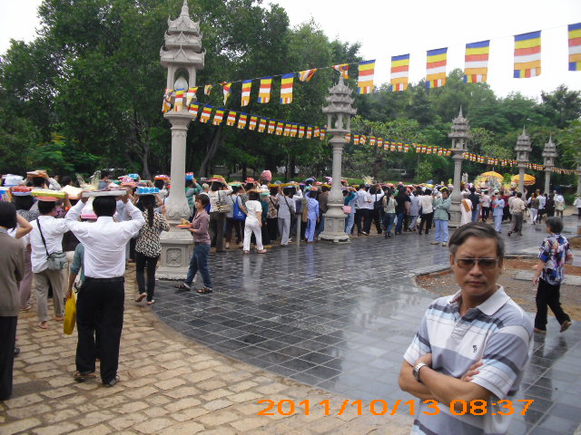 Chùm ảnh: Lễ dâng y Kathina tại tổ đình Bửu Long - quận 9