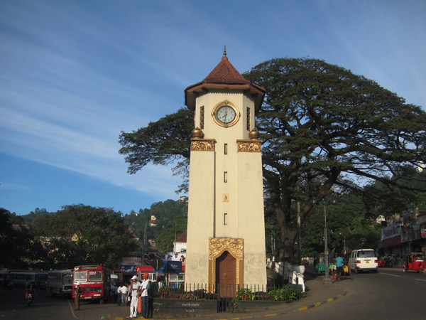 Tìm bình yên nơi đất Phật