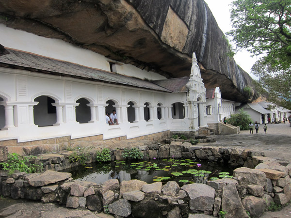 Tìm bình yên nơi đất Phật