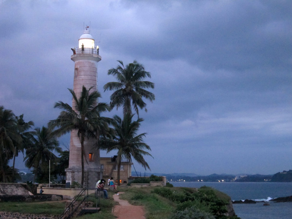 Tìm bình yên nơi đất Phật