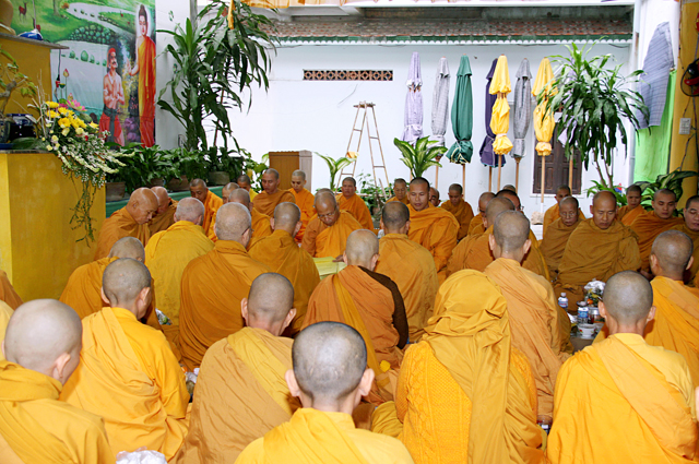 Bình Định: lễ Hội Hoa Đăng và lễ trai Tăng cầu siêu bạc độ Tịnh xá Ngọc-Sơn