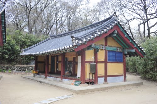 Hàm Nguyệt Sơn Kỳ Lâm Cổ Tự, Hàn Quốc