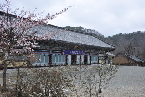 Hàm Nguyệt Sơn Kỳ Lâm Cổ Tự, Hàn Quốc